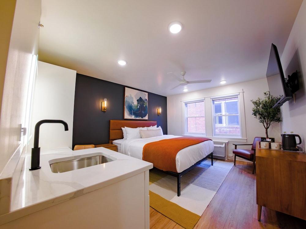 The 1850 Hotel photo 7