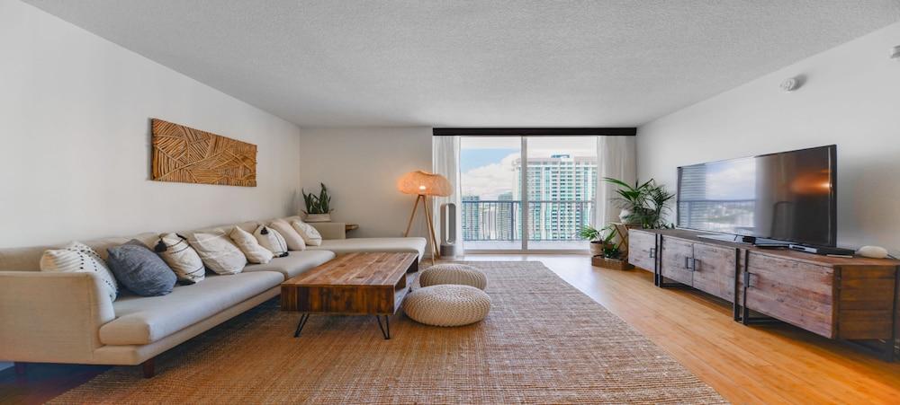 Icon Residences photo 32