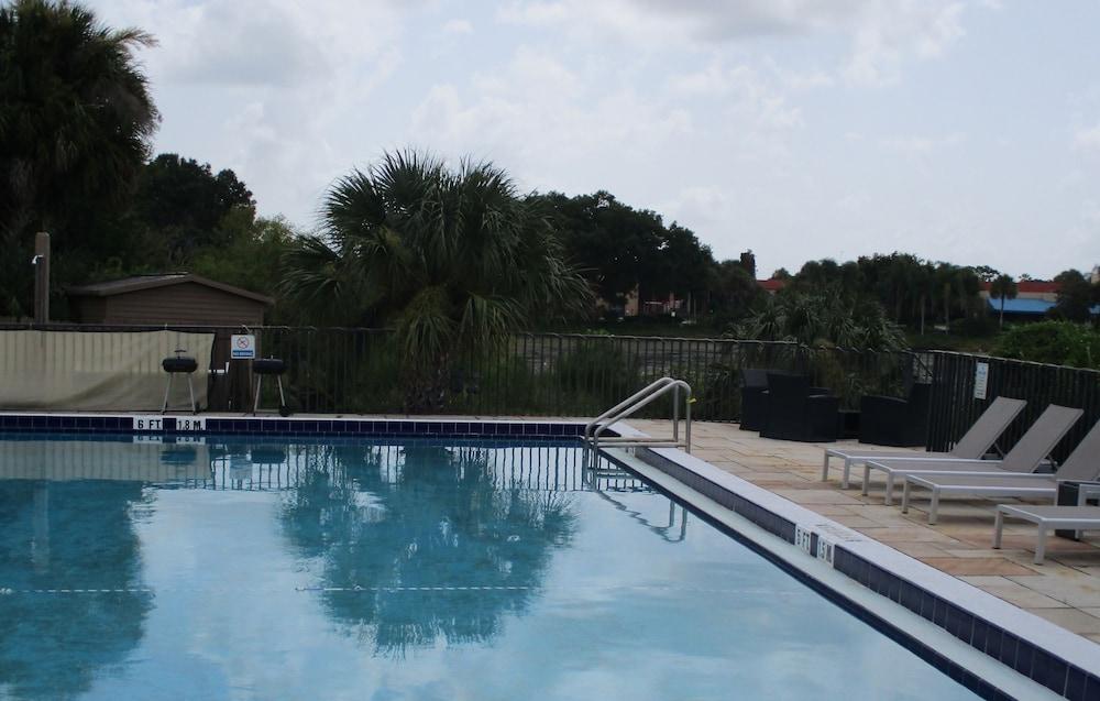 Quality Inn & Suites Kissimmee by The Lake photo 47