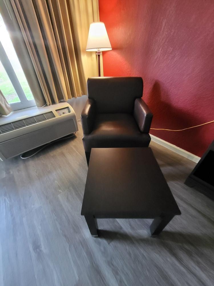 Econo Lodge Andalusia photo 20