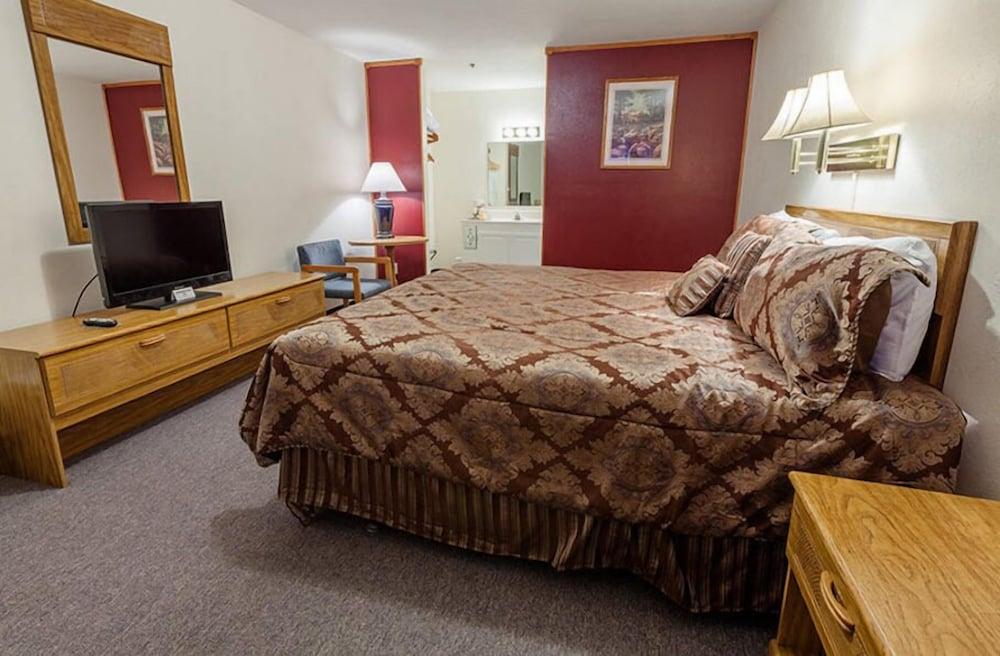 Maggie Valley Creekside Lodge photo 5