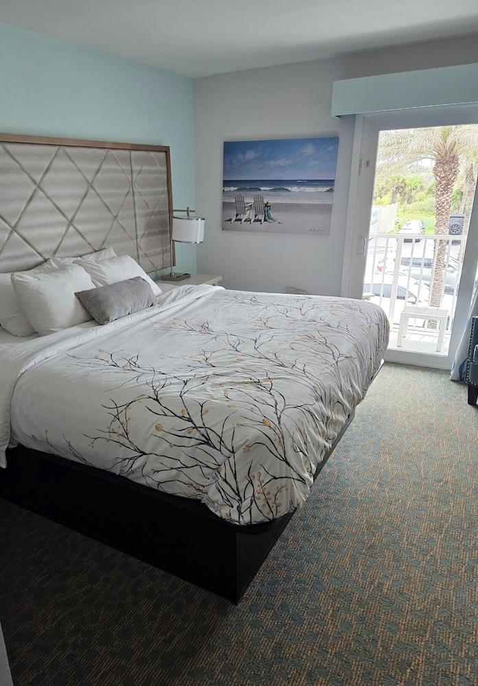 Ocean Sands Beach Boutique Inn - 1 Acre Private Beach photo 27