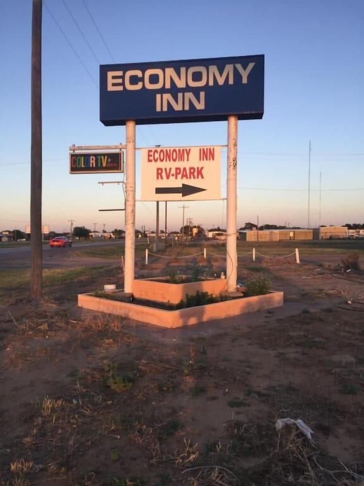 Economy Inn photo 4