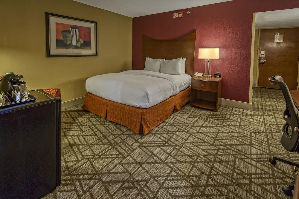 DoubleTree by Hilton Murfreesboro photo 5
