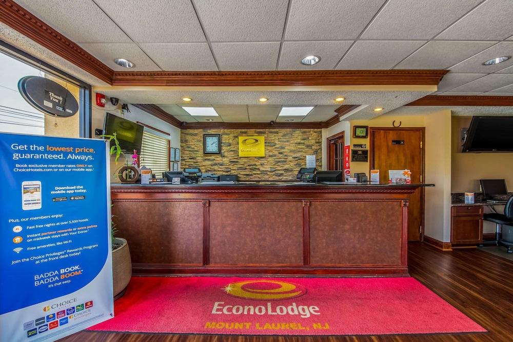 Econo Lodge Mount Laurel - Philadelphia East photo 2