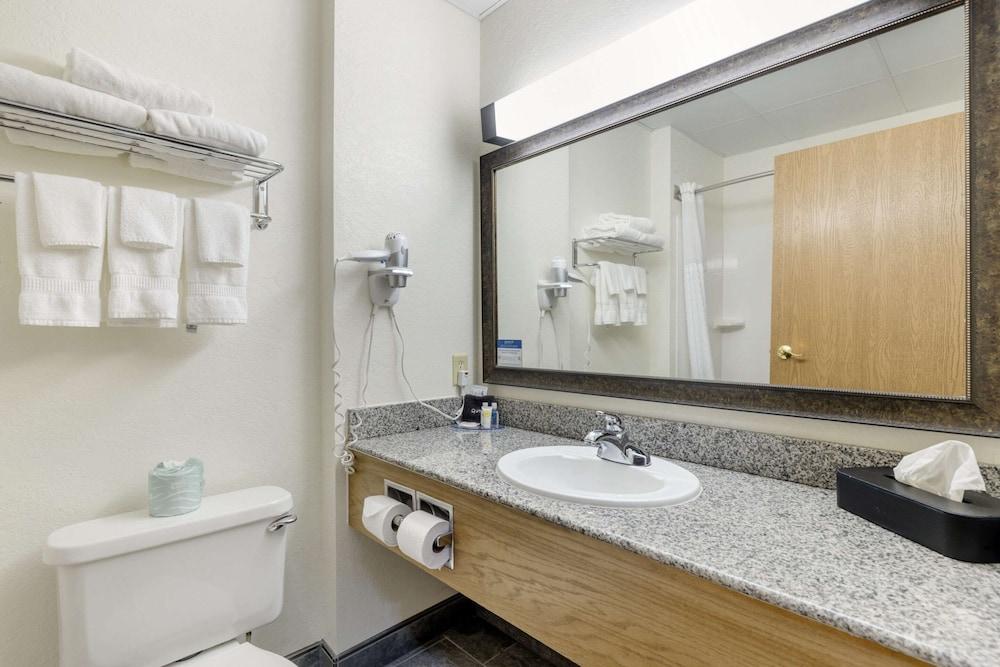Comfort Inn & Suites Mt. Rushmore photo 32