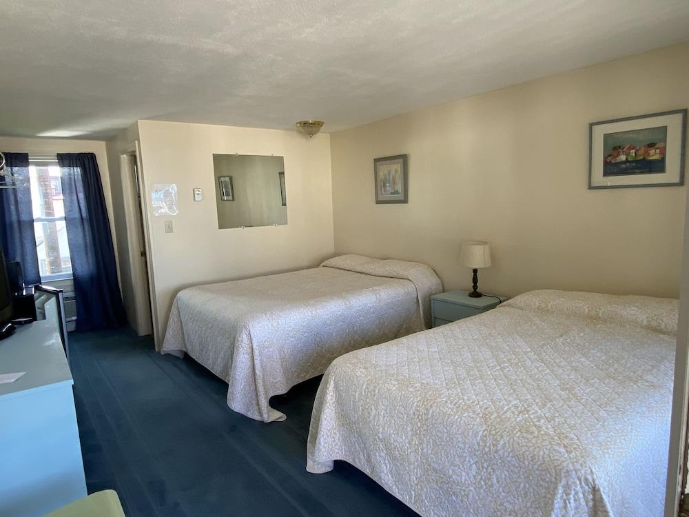 Grand View Motel photo 55