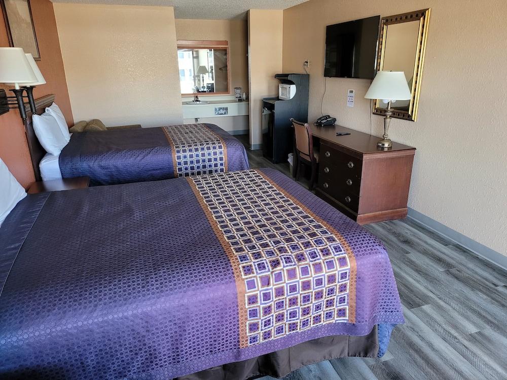 Budget Host Inn Eastland photo 3