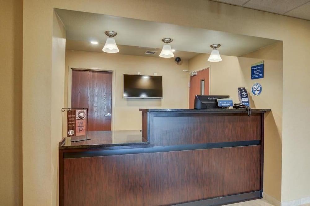Cobblestone Inn & Suites - Altamont photo 25