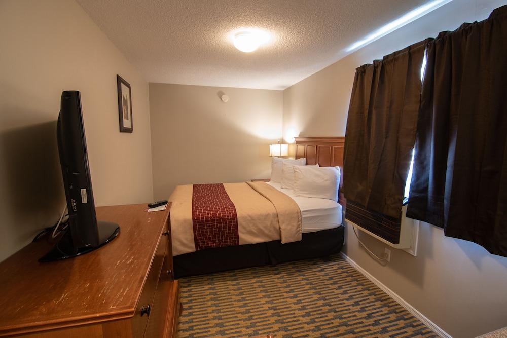 The Crow Peak Lodge photo 31