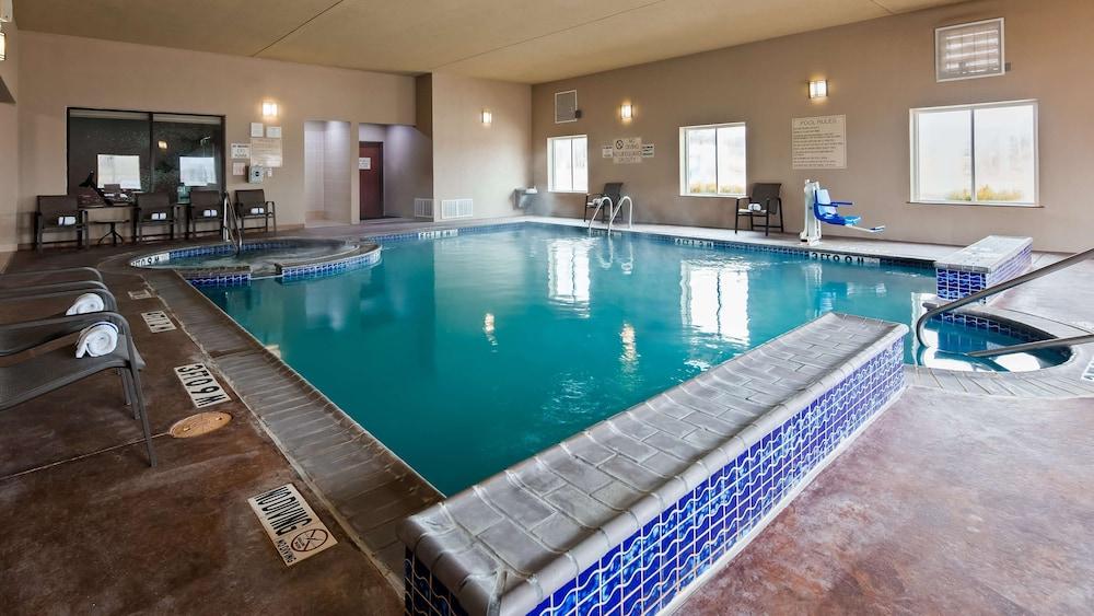 Best Western Granbury Inn & Suites photo 17