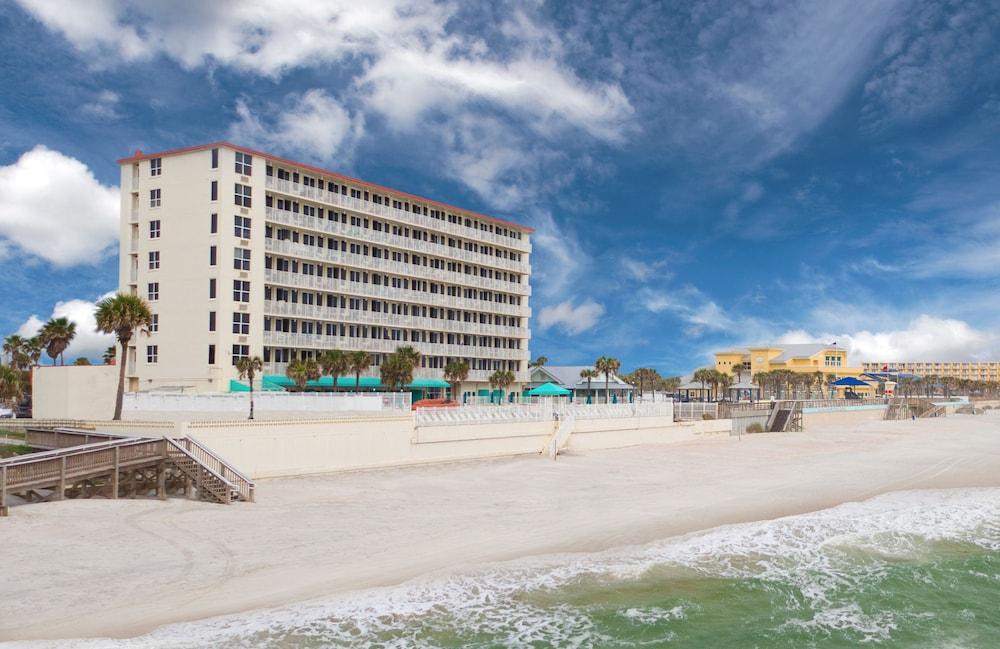 Harbour Beach Oceanfront Resort photo 19