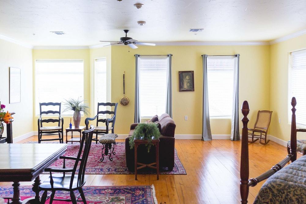 High Cotton Inn photo 34