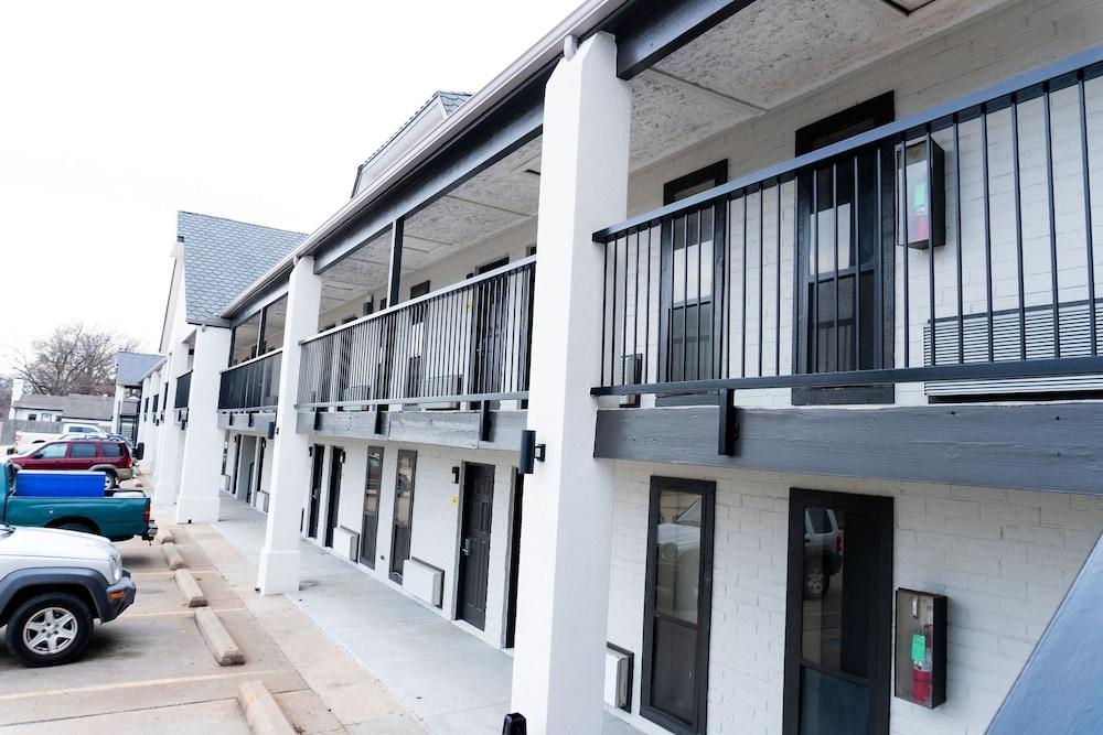 motel one bartlesville photo 16