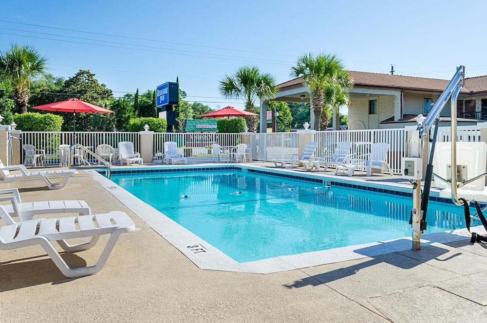 Rodeway Inn Panama City photo 8