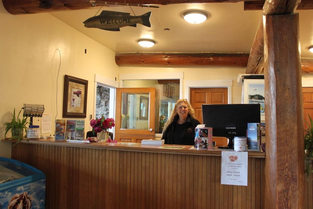 Lopez Islander Resort photo 2