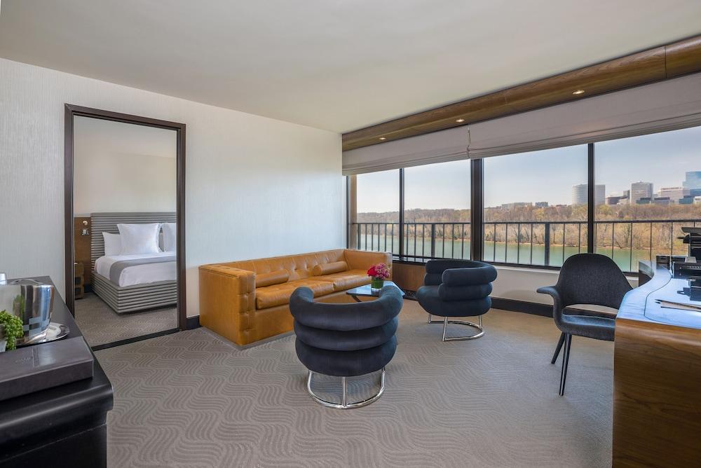The Watergate Hotel photo 79