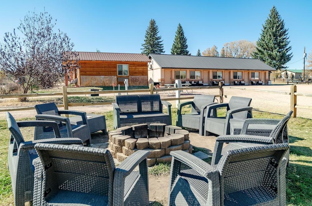 Mountain Ridge Cabins and Lodging photo 18