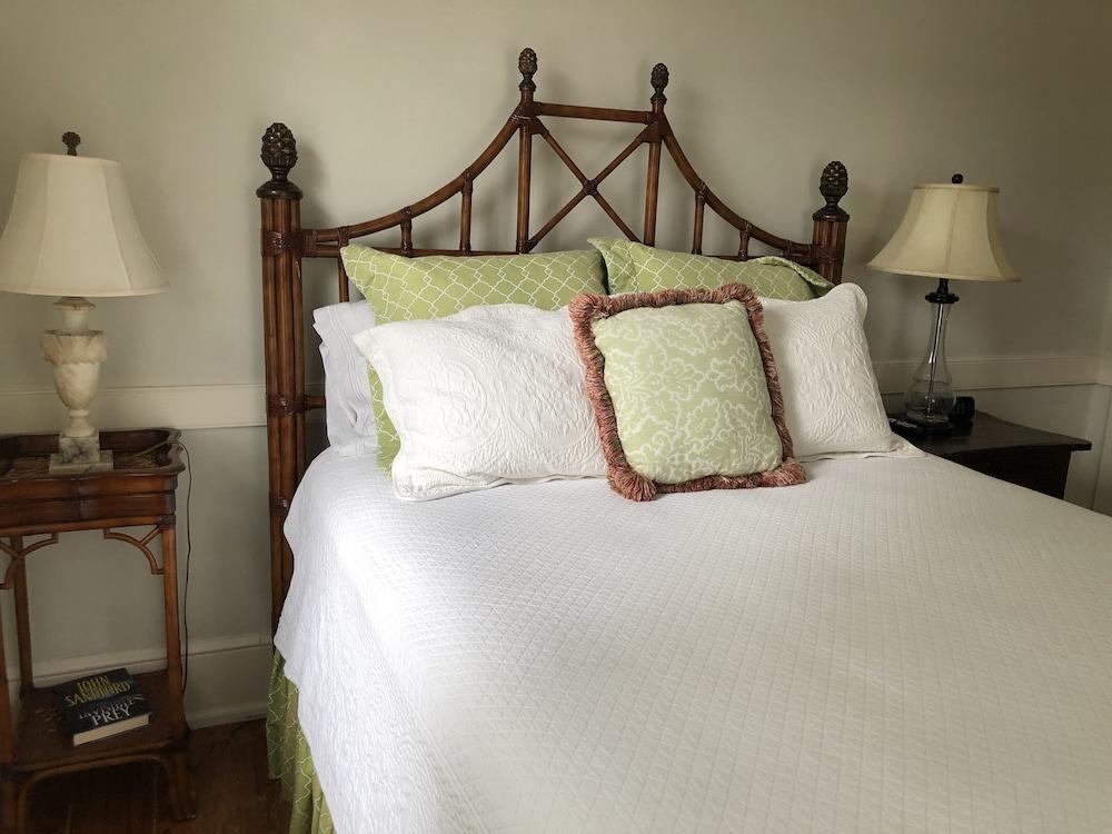 Smithfield Inn photo 25