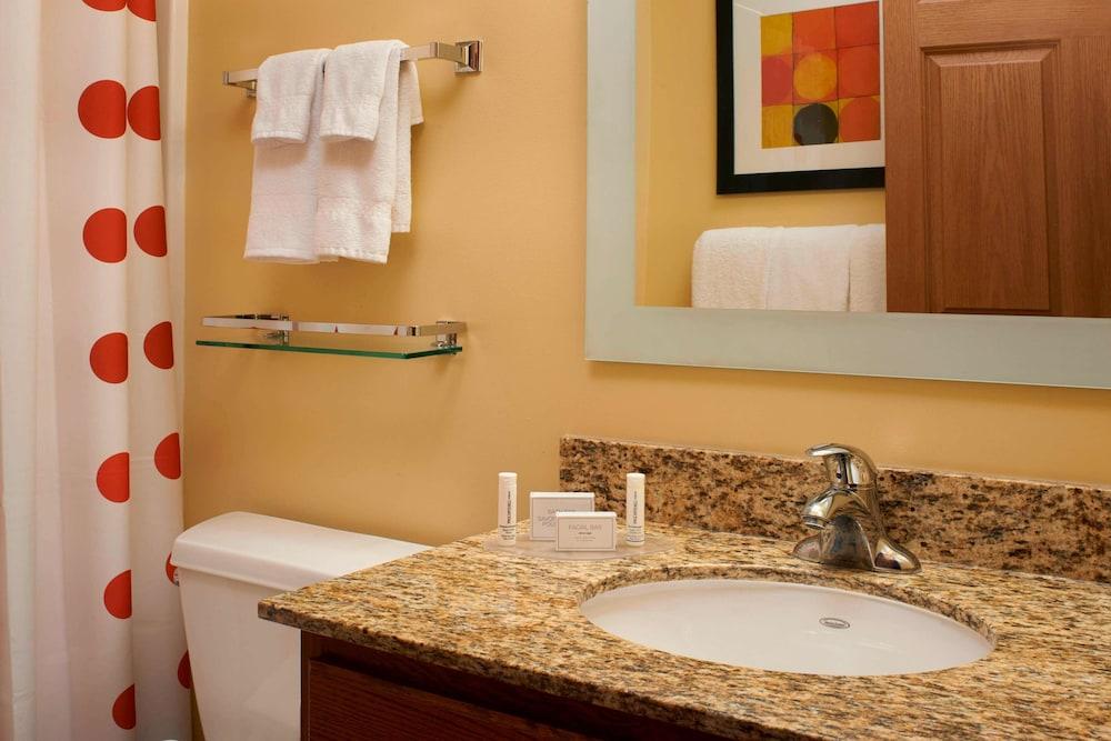 Sonesta Simply Suites Detroit Novi photo 37