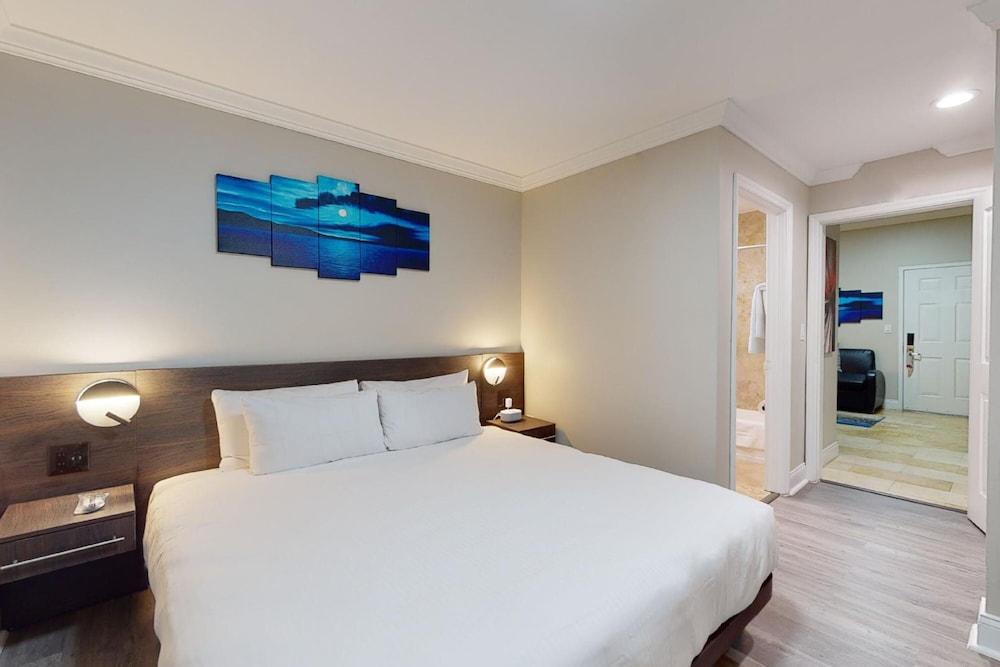 Nuvo Suites Hotel photo 14