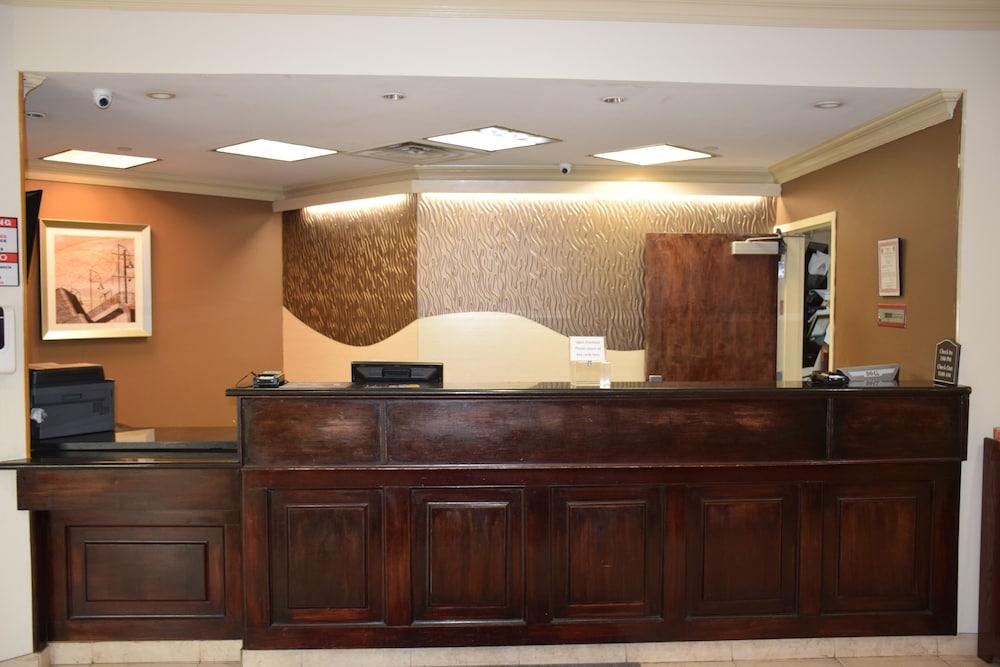 Spark by Hilton Rahway photo 7