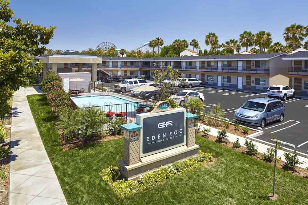 Eden Roc Inn & Suites photo 11