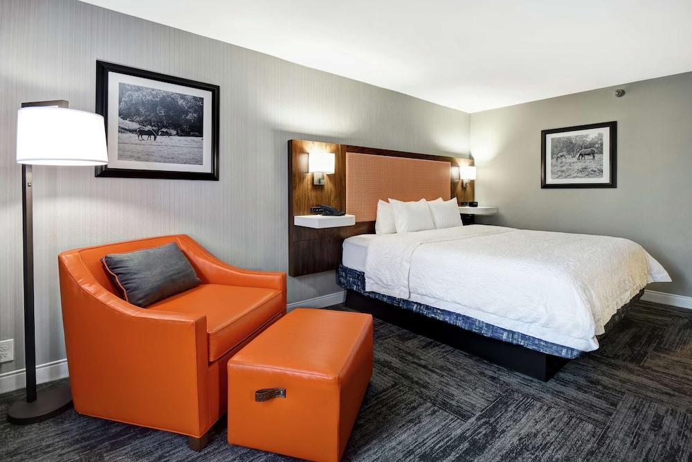 Hampton Inn I-75 Lexington/Hamburg Area photo 7