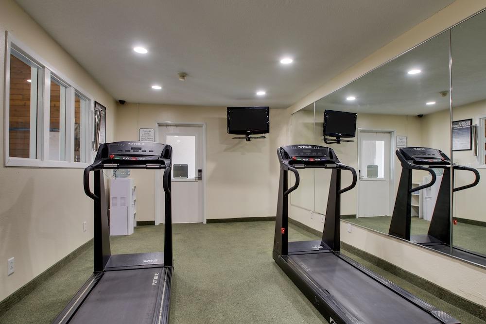 EverSpring Inn & Suites photo 32