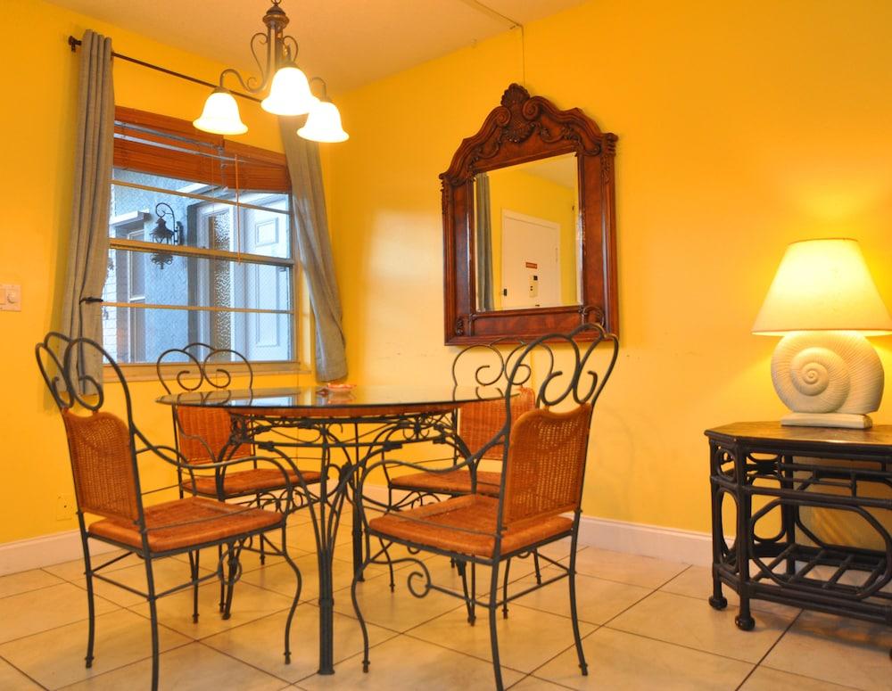 Lido Islander Inn photo 6