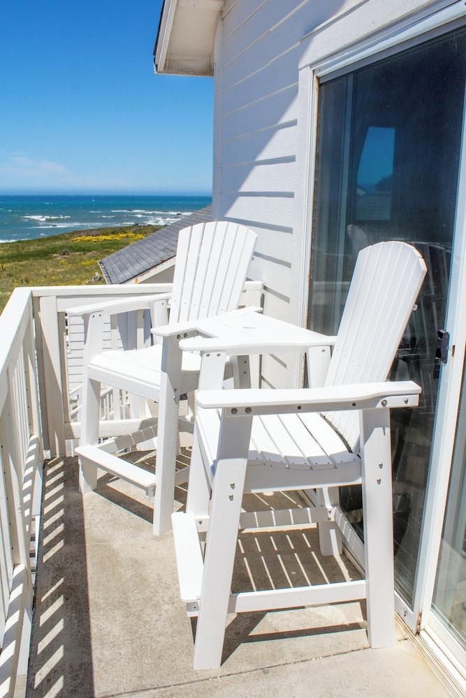 Black Sands Inn photo 64