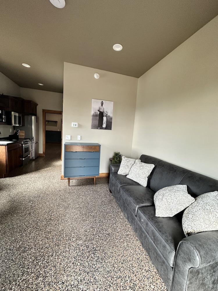 The Lodge Luxury Suites photo 28