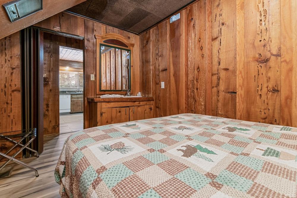 Big Bear Lakefront Lodge photo 23