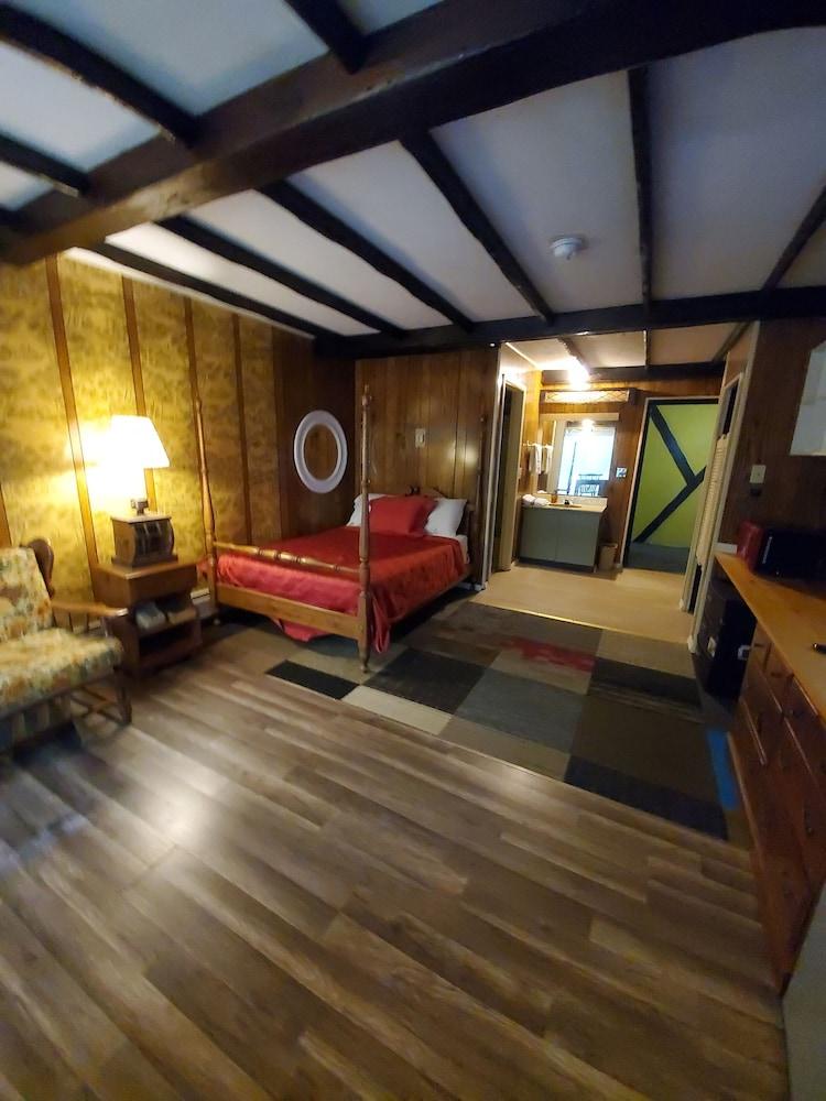 Pocono Mountains Hotel and Spa photo 24