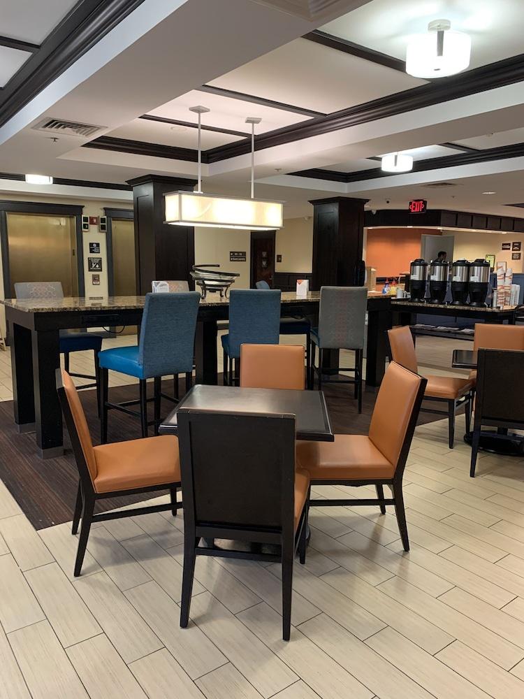 Comfort Inn & Suites Mt. Holly - Westampton photo 29