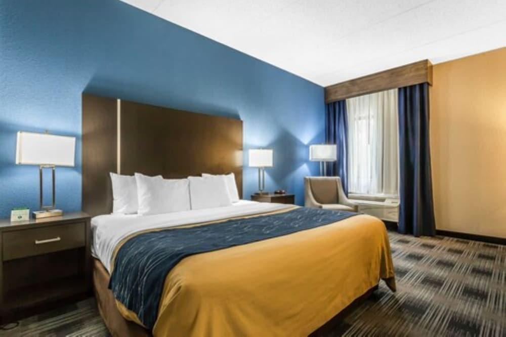 Comfort Inn Cleveland Airport photo 11