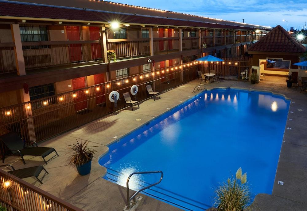 San Mateo Inn photo 26