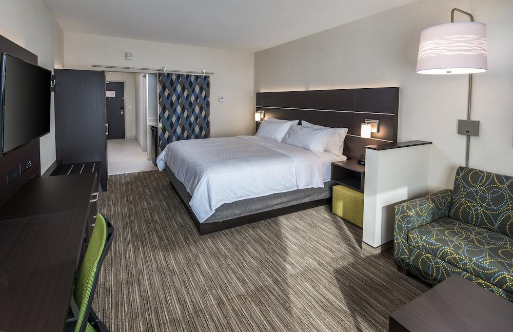 Holiday Inn Express & Suites Yuma by IHG photo 48