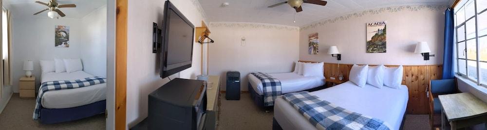 Isleview Motel and Cottages photo 33