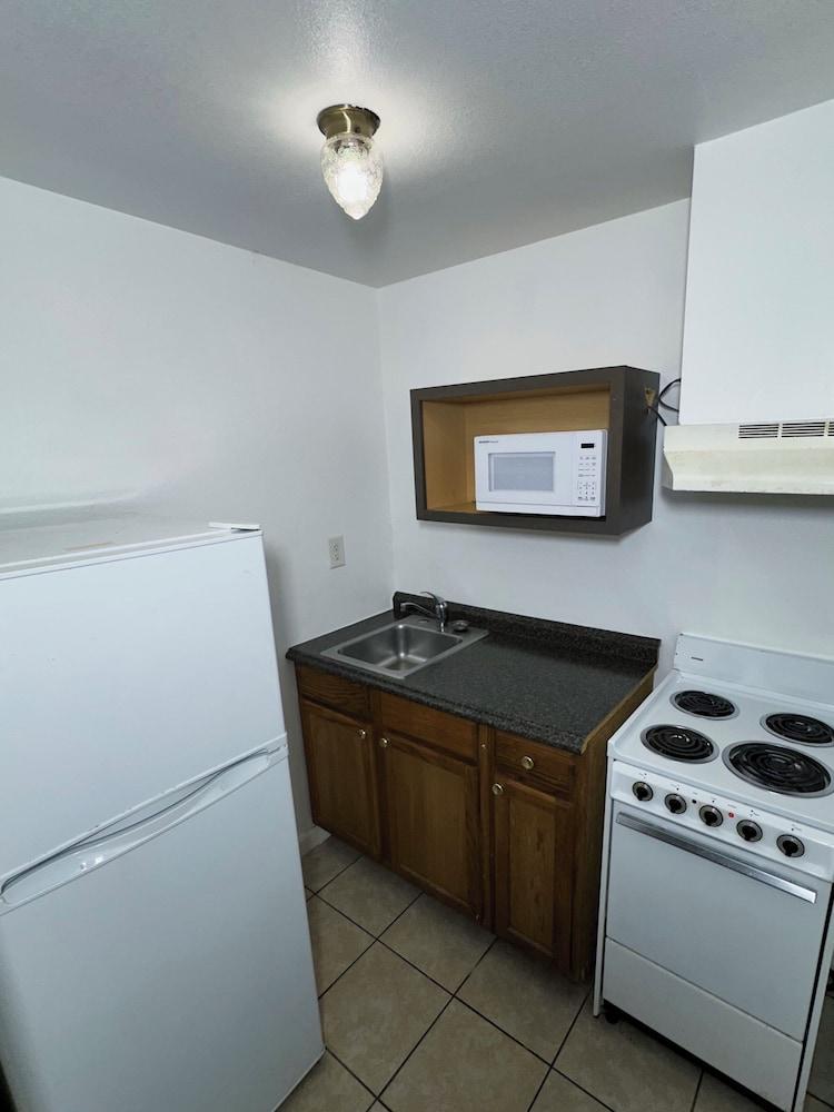 Country Inn Motel photo 3