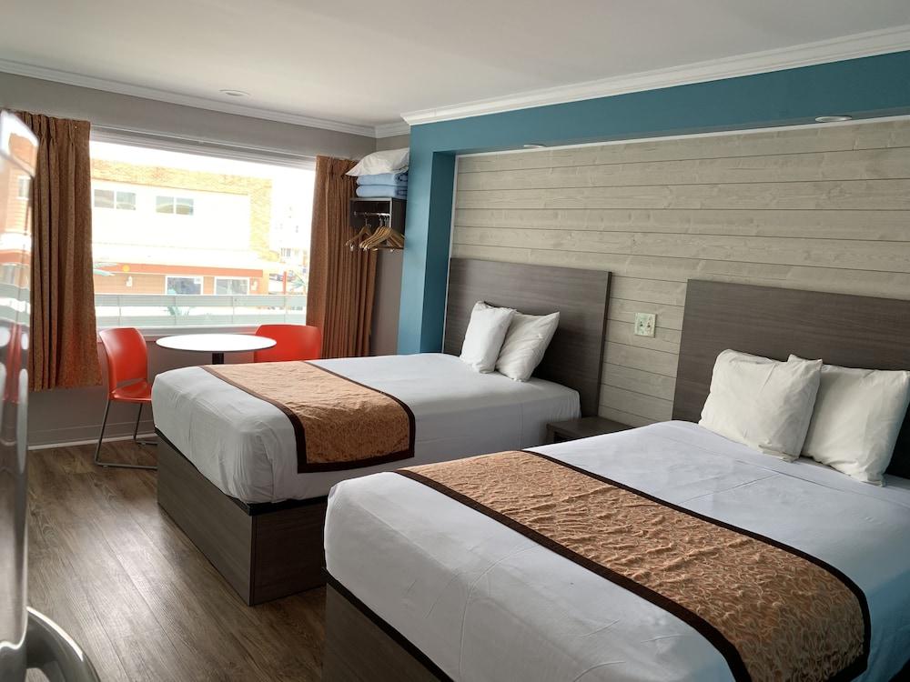 Dolphin Inn photo 3