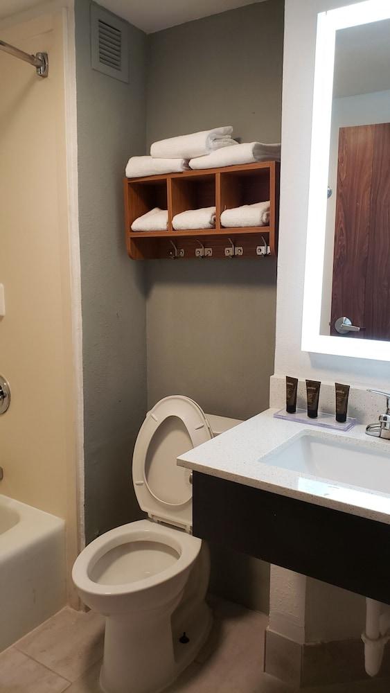 MainStay Suites Springfield IL photo 13