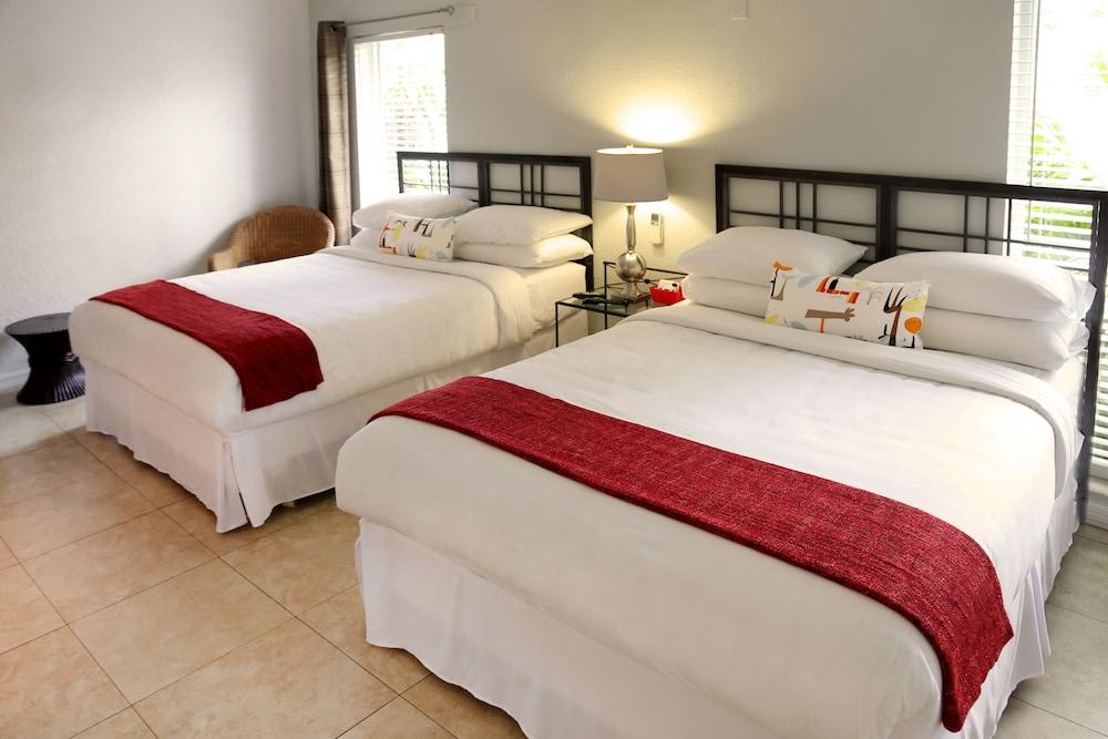 The Cabanas Guesthouse & Spa - Caters to Gay Men photo 4