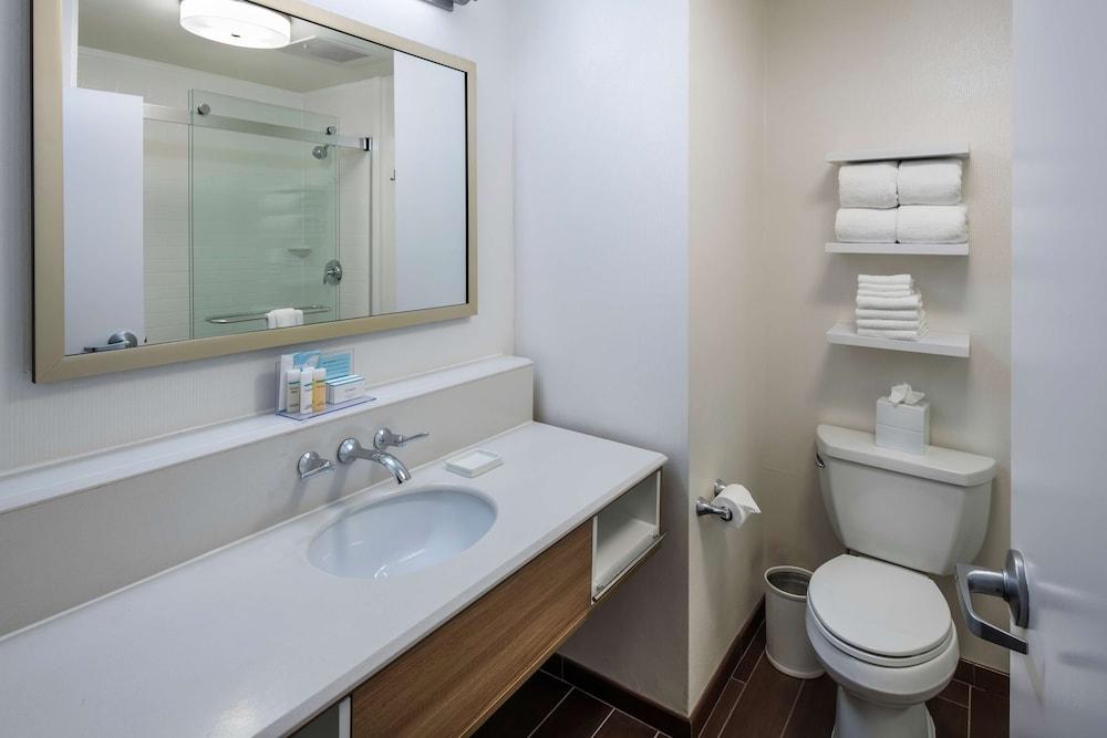Hampton Inn & Suites Chicago/Lincolnshire photo 37