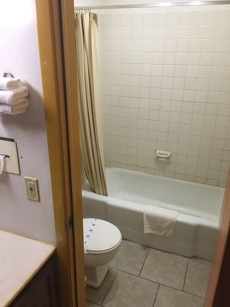 Grapevine Inn photo 20