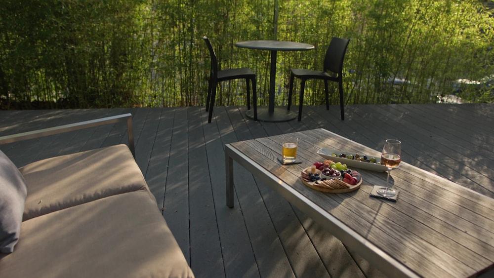 Frame Hotel - Treehouse photo 25
