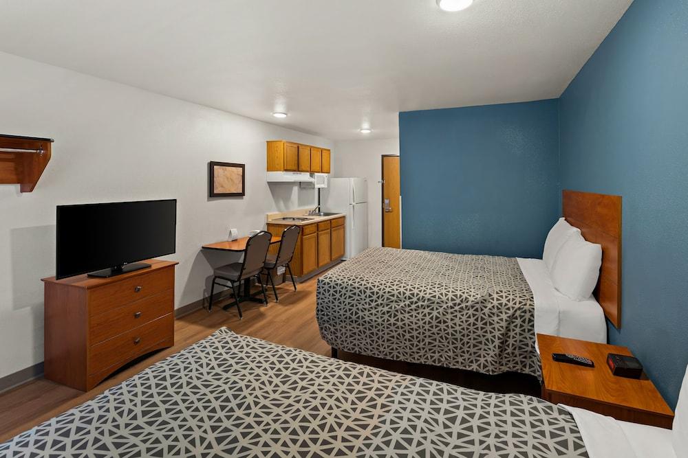 WoodSpring Suites El Paso I-10 Southeast photo 5