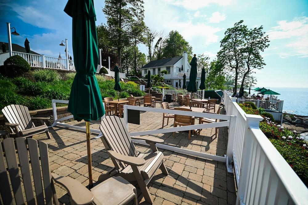 The Lakehouse Inn photo 16