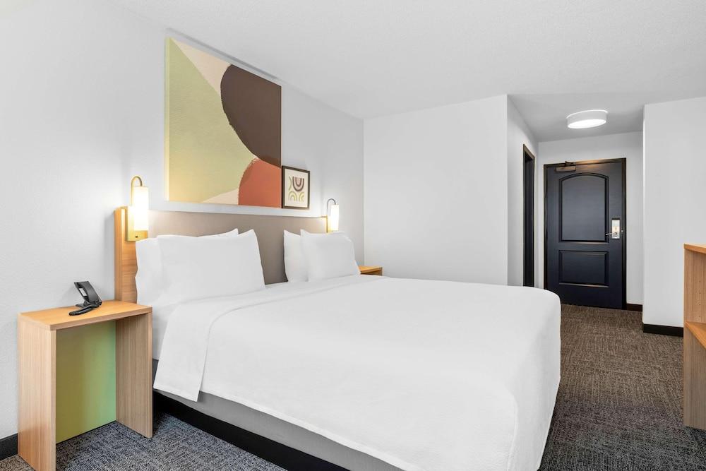 Spark by Hilton Modesto photo 12
