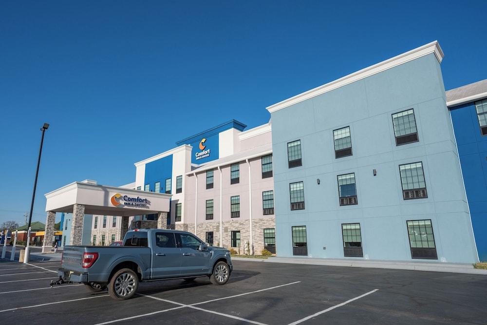 Comfort Inn & Suites River City Decatur photo 3